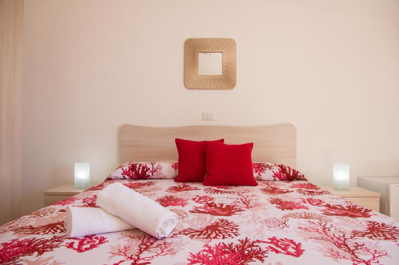 Bluriva Hotel Cirò Marina Zewnętrze zdjęcie
