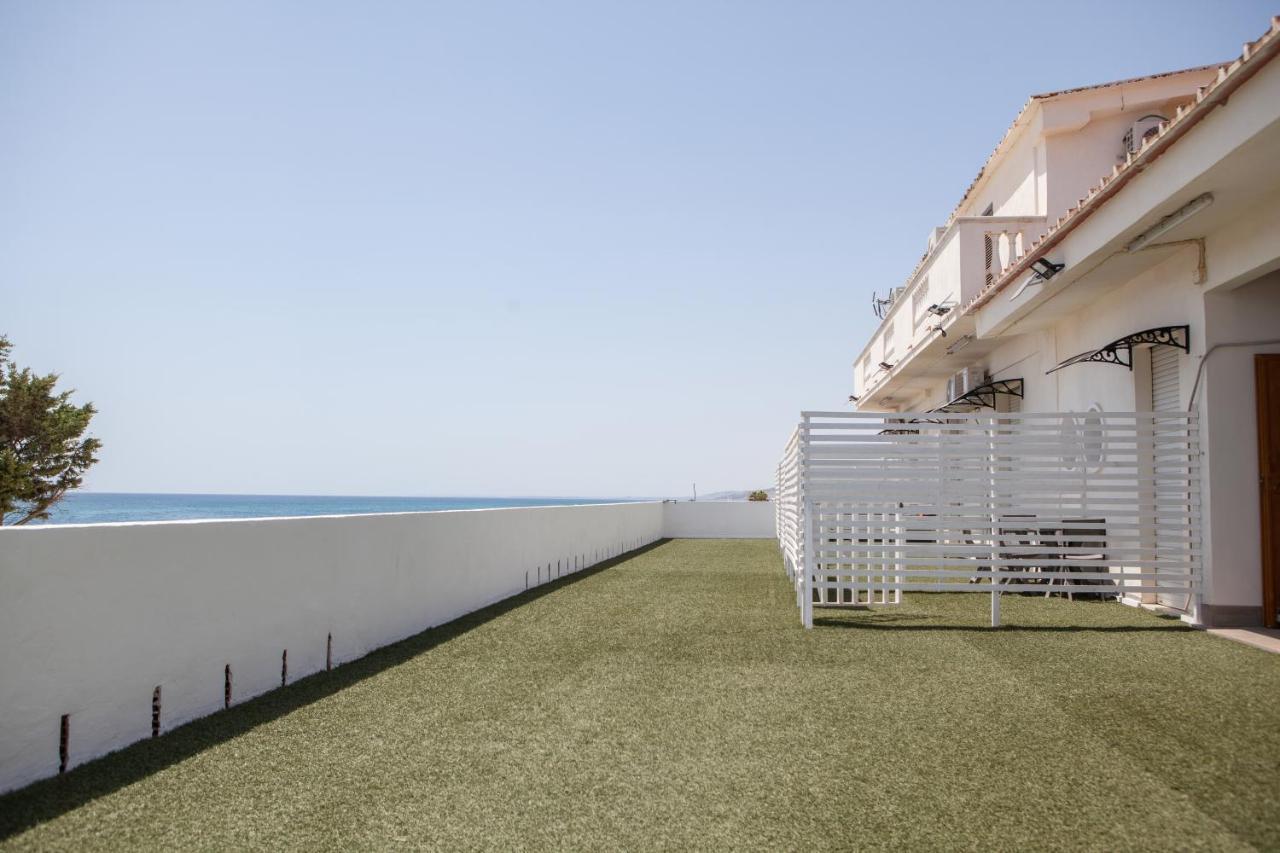 Bluriva Hotel Cirò Marina Zewnętrze zdjęcie